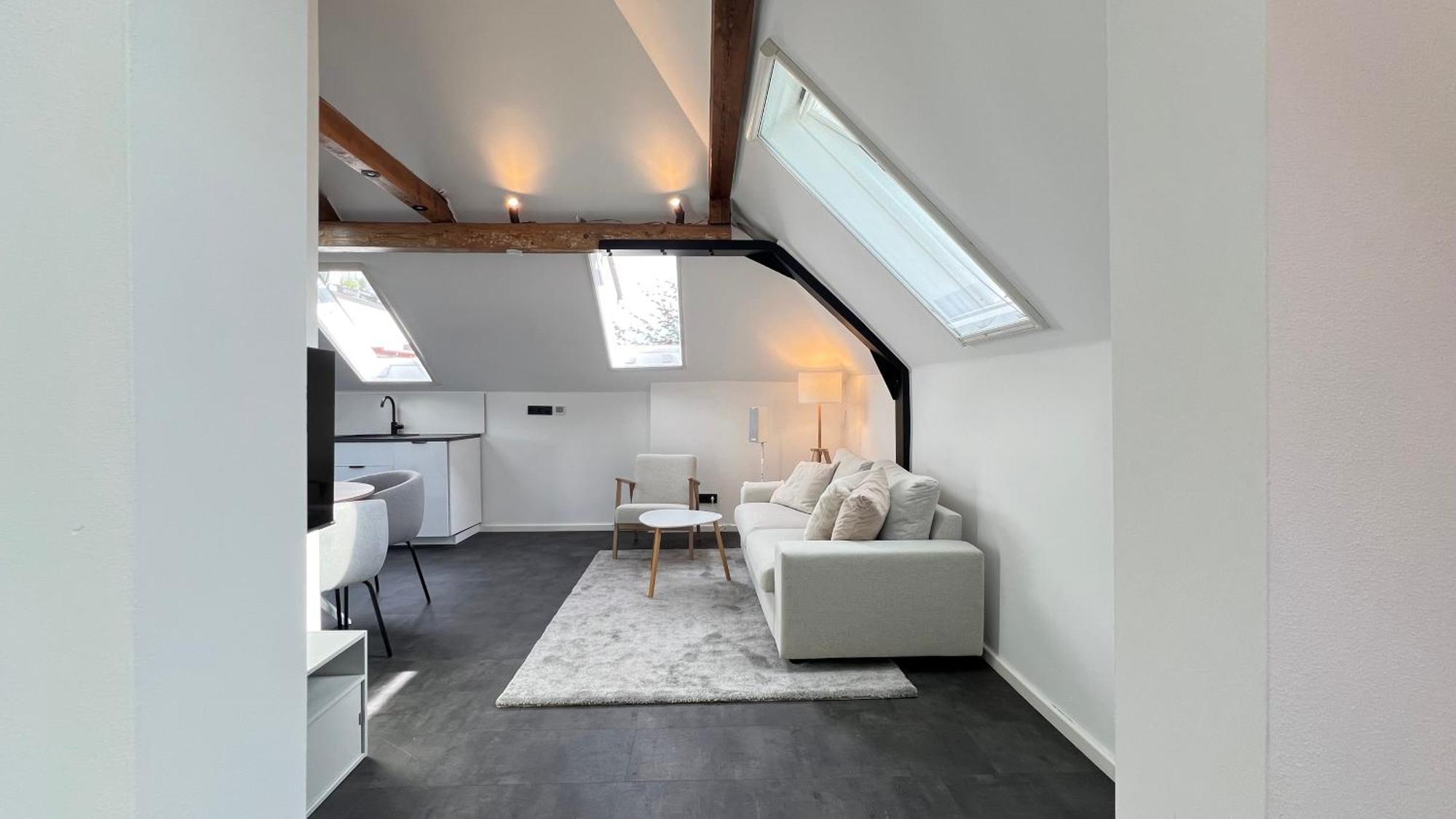 Ludwigshome - Zentrale Lage, Luxusbad, Workspace, Klima Людвигсбург Экстерьер фото