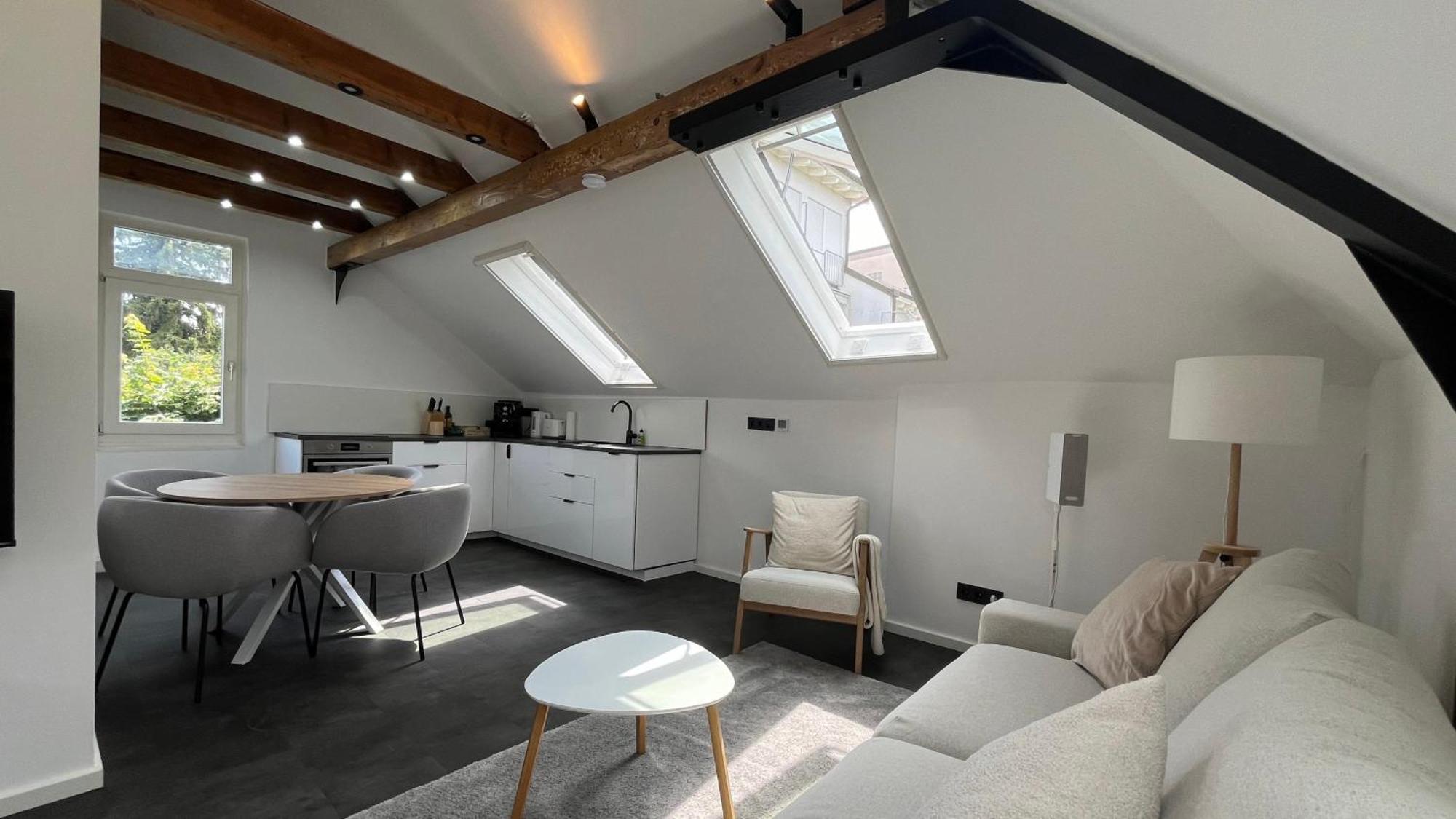 Ludwigshome - Zentrale Lage, Luxusbad, Workspace, Klima Людвигсбург Экстерьер фото